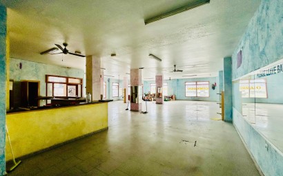 Resale - Commercial - Torrevieja - Centro
