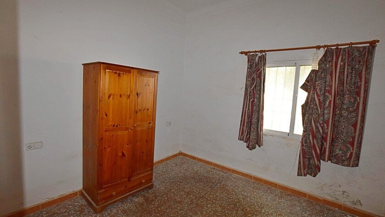 Odsprzedaż - Country house - Dolores