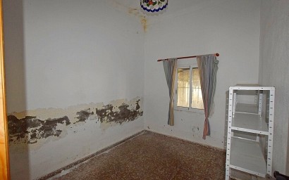 Odsprzedaż - Country house - Dolores