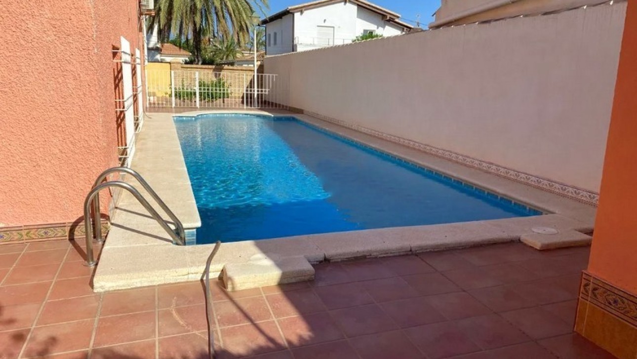 Resale - Villa - Orihuela Costa - Cabo Roig