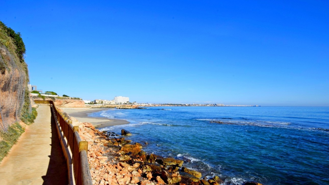 Resale - Villa - Orihuela Costa - Cabo Roig