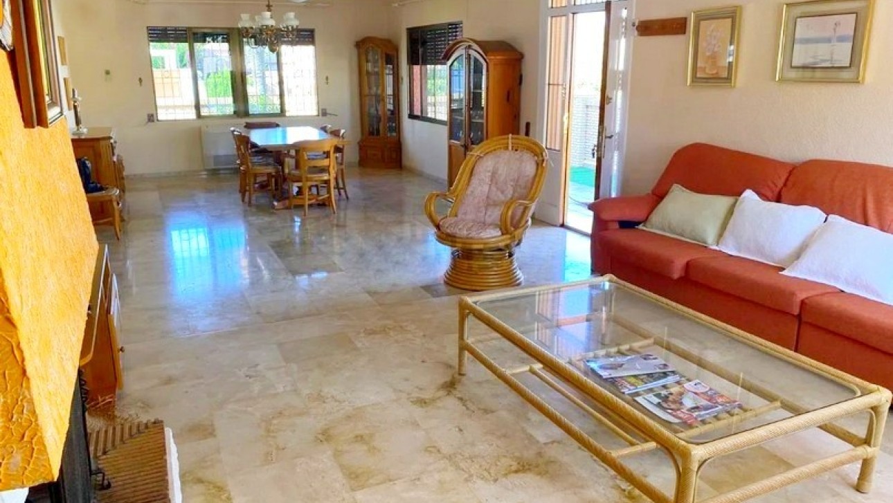 Resale - Villa - Orihuela Costa - Cabo Roig