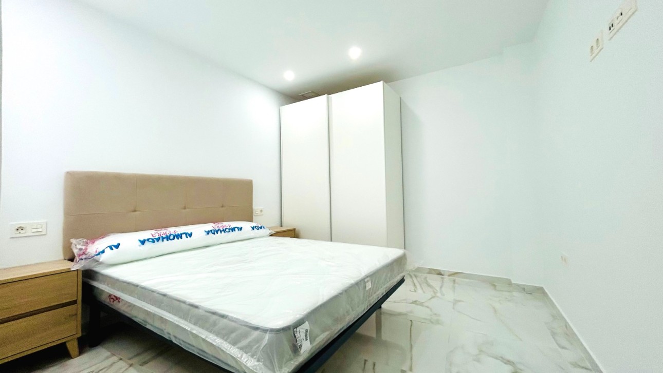 Resale - Apartment - Torrevieja - Centro