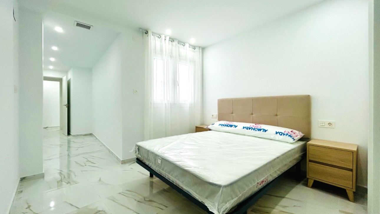 Resale - Apartment - Torrevieja - Centro