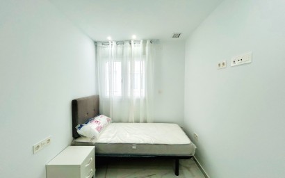 Resale - Apartment - Torrevieja - Centro