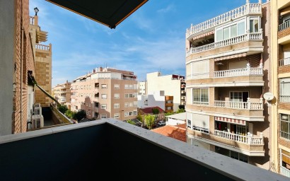 Resale - Apartment - Torrevieja - Centro