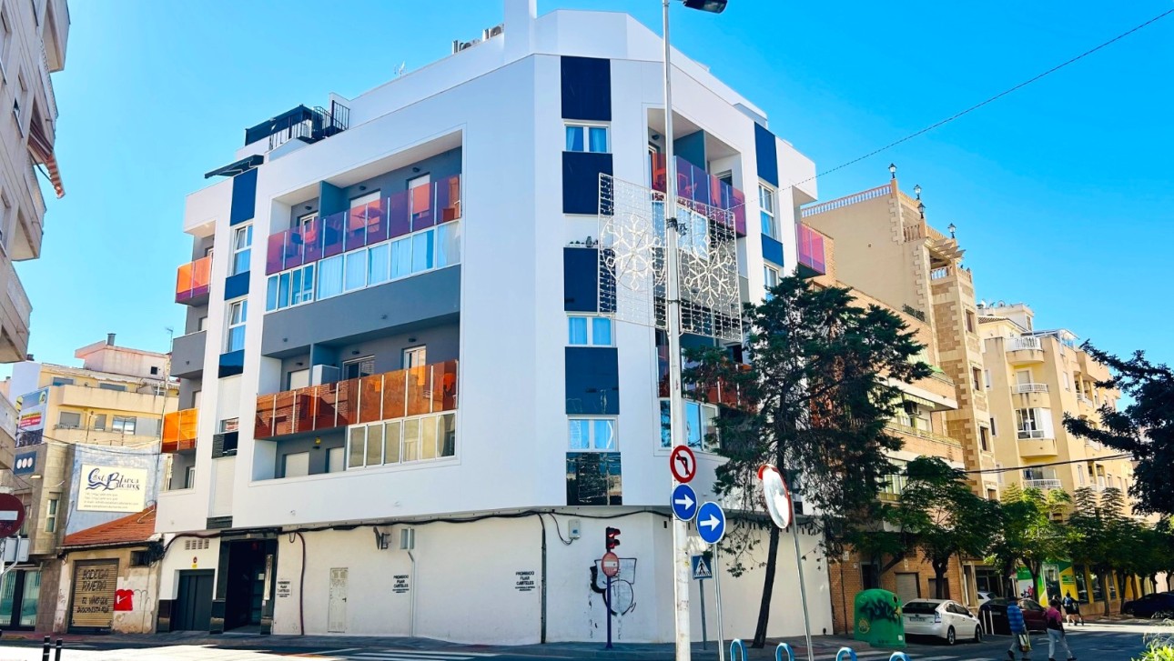 Resale - Apartment - Torrevieja - Centro
