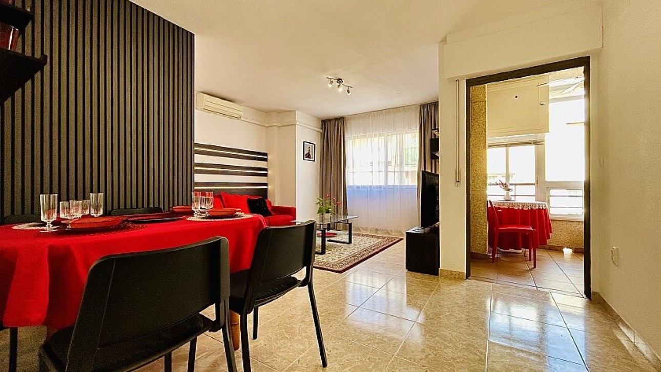 Resale - Apartment - Torrevieja - Playa del Acequión