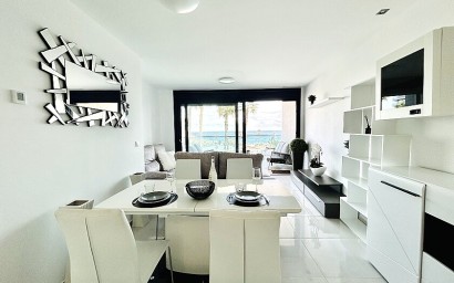 Resale - Apartment - Punta Prima