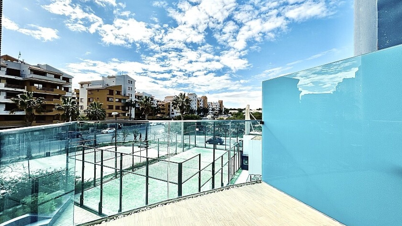 Resale - Apartment - Punta Prima