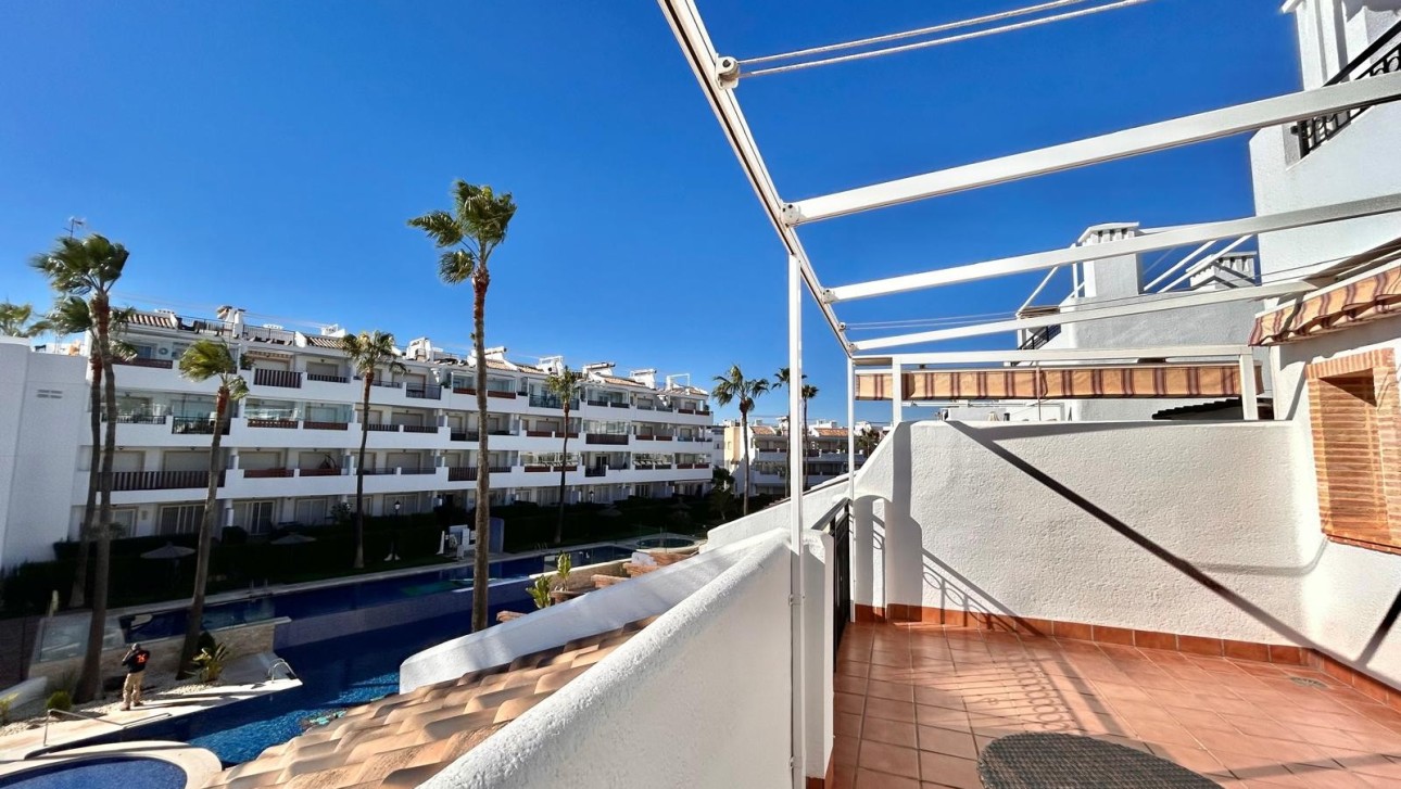 Resale - Bungalow - Orihuela Costa - Villamartín