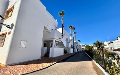 Resale - Bungalow - Orihuela Costa - Villamartín