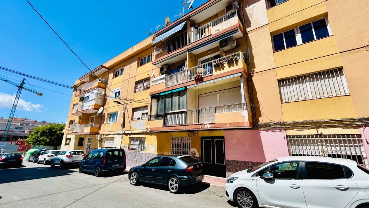 Resale - Apartment - Torrevieja - Parque de las Naciones