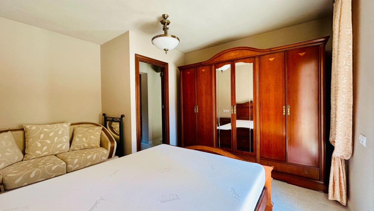 Resale - Apartment - Torrevieja - Parque de las Naciones