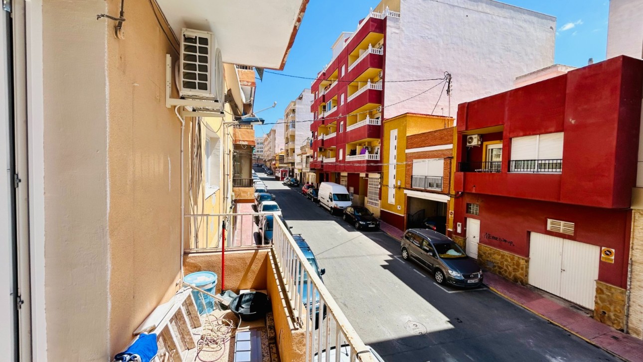 Resale - Apartment - Torrevieja - Parque de las Naciones