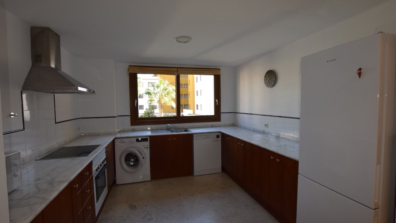 Resale - Apartment - Punta Prima