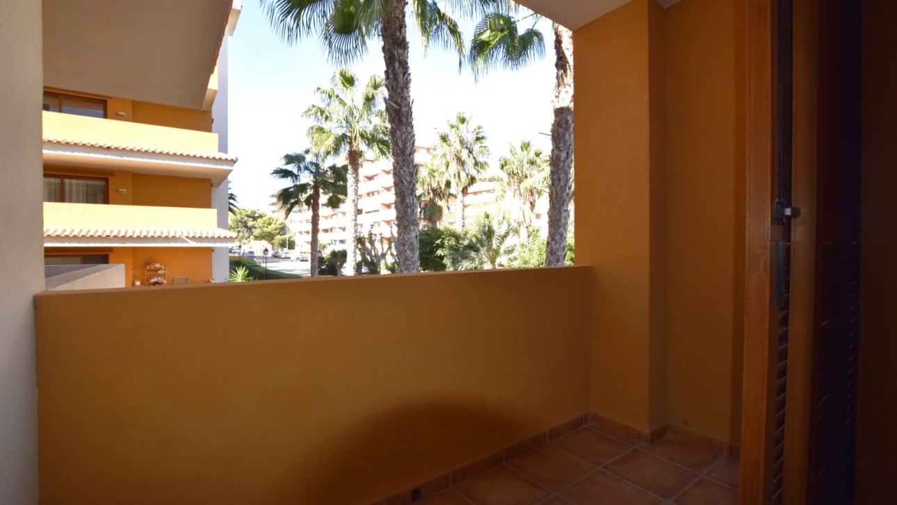 Resale - Apartment - Punta Prima