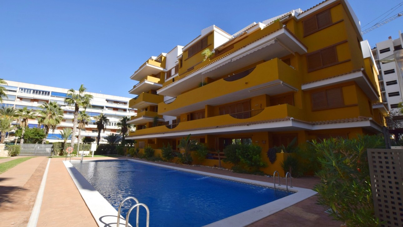 Resale - Apartment - Punta Prima
