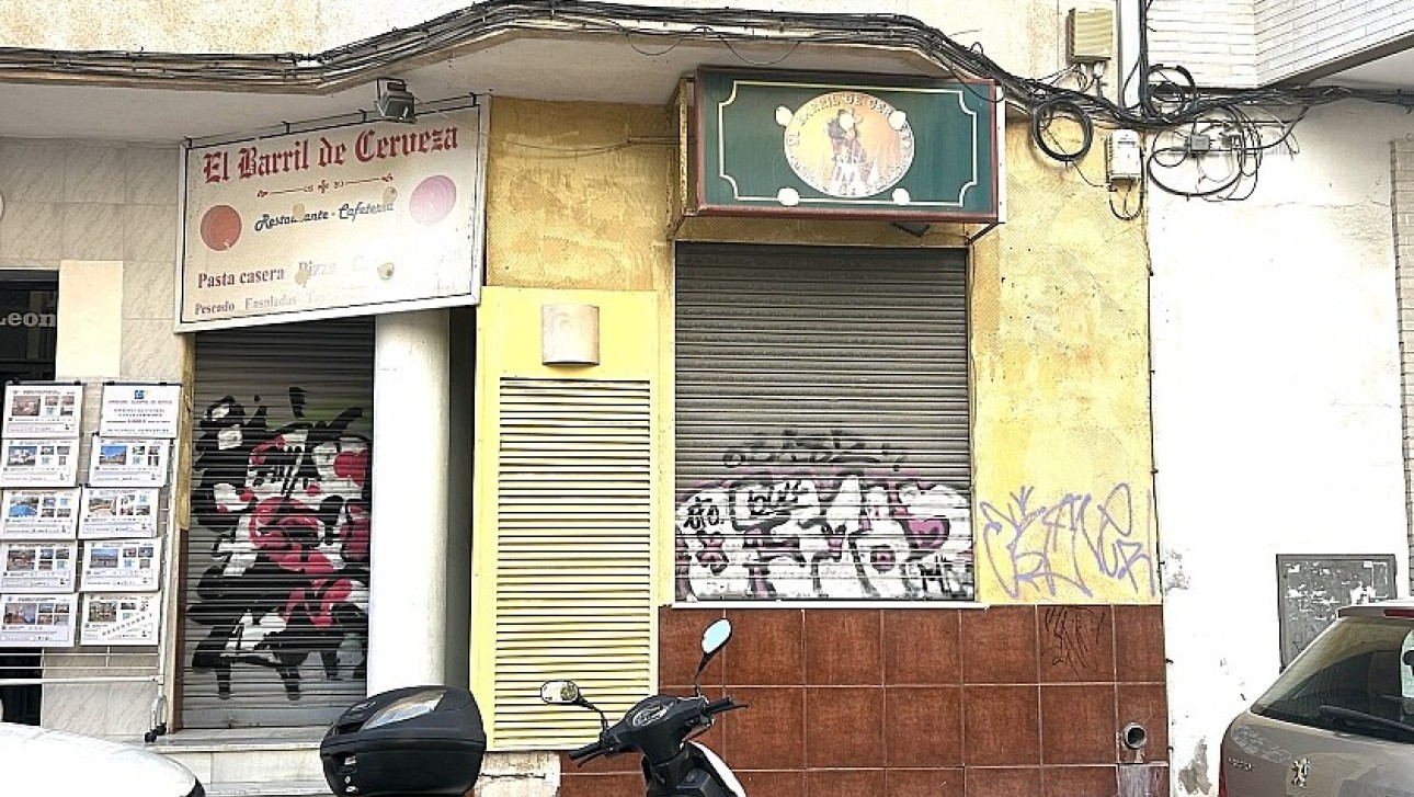 Resale - Commercial - Torrevieja - Playa del Cura
