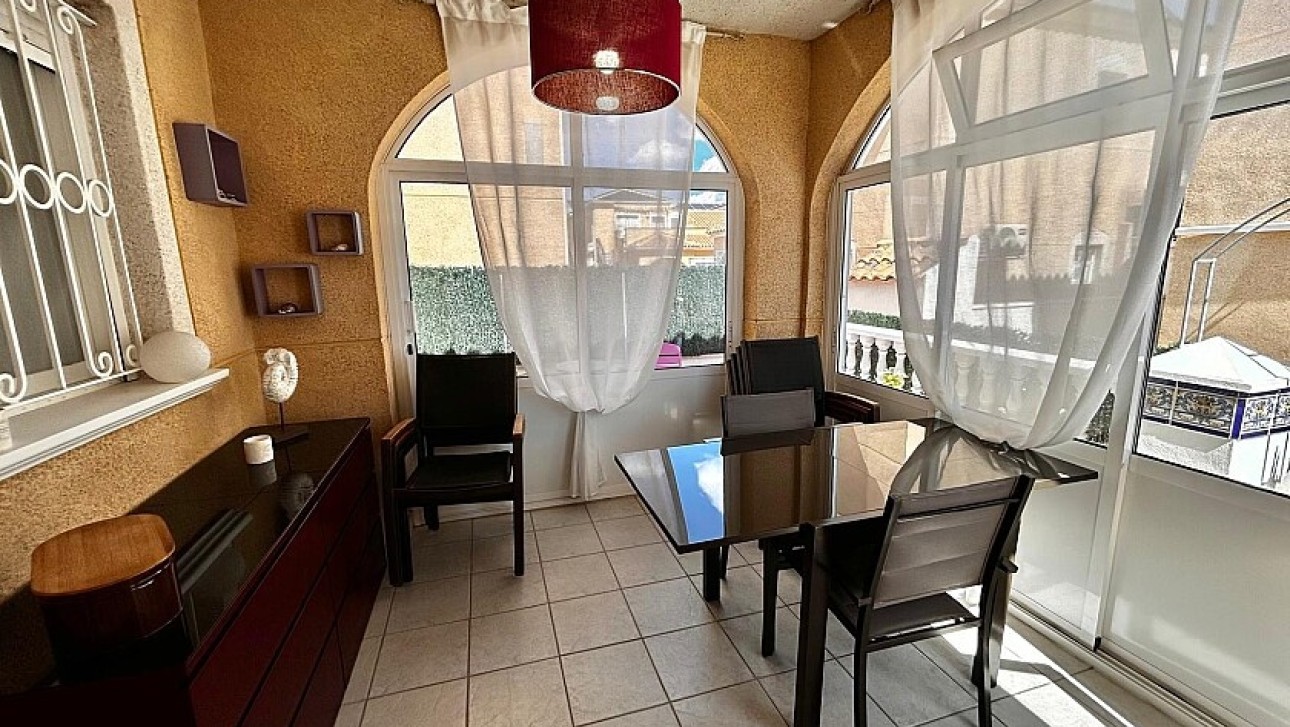 Resale - Villa - Torrevieja - Los Altos