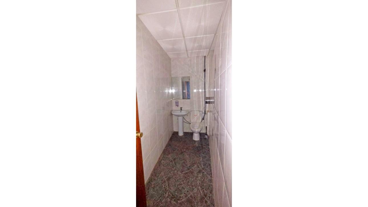 Resale - Commercial - Torrevieja - Playa del Acequión