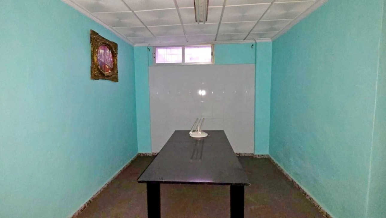 Resale - Commercial - Torrevieja - Playa del Acequión