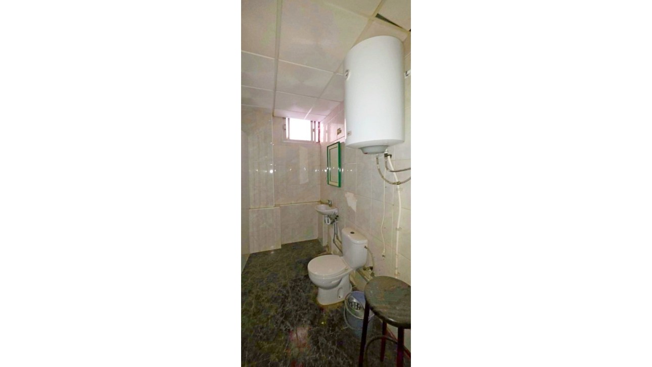 Resale - Commercial - Torrevieja - Playa del Acequión