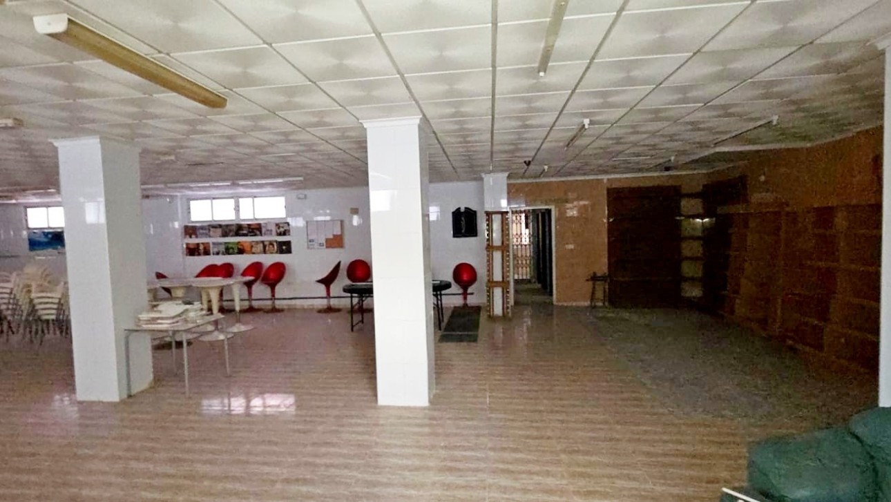 Resale - Commercial - Torrevieja - Playa del Acequión