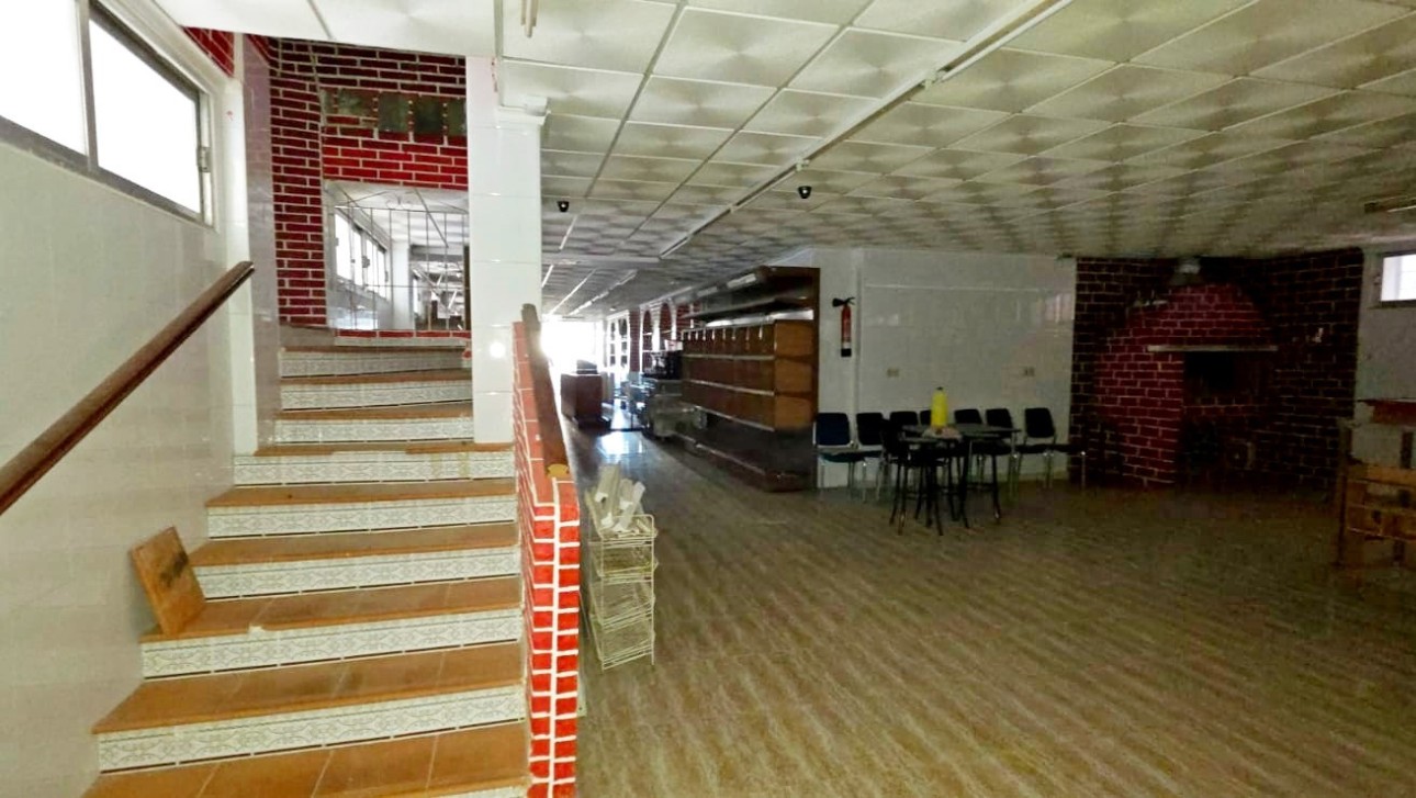 Resale - Commercial - Torrevieja - Playa del Acequión