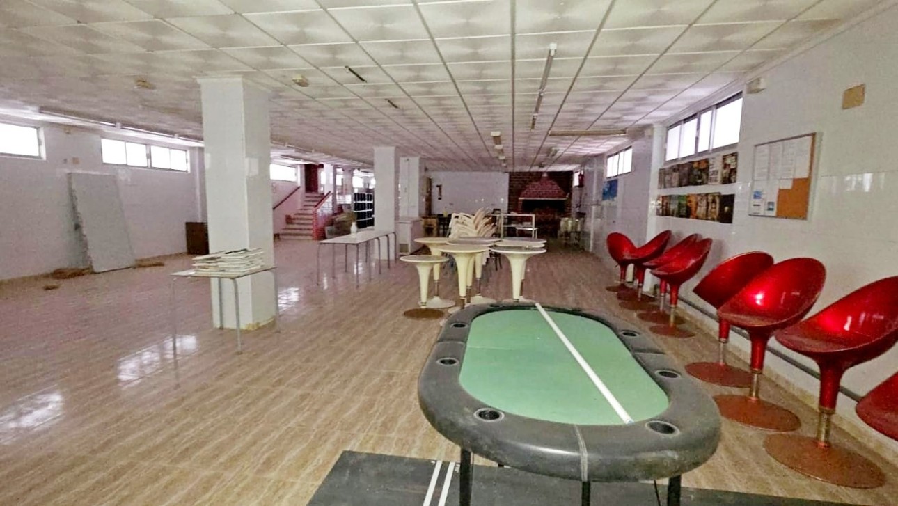 Resale - Commercial - Torrevieja - Playa del Acequión