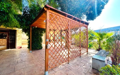 Resale - Commercial - Daya Nueva - Pueblo