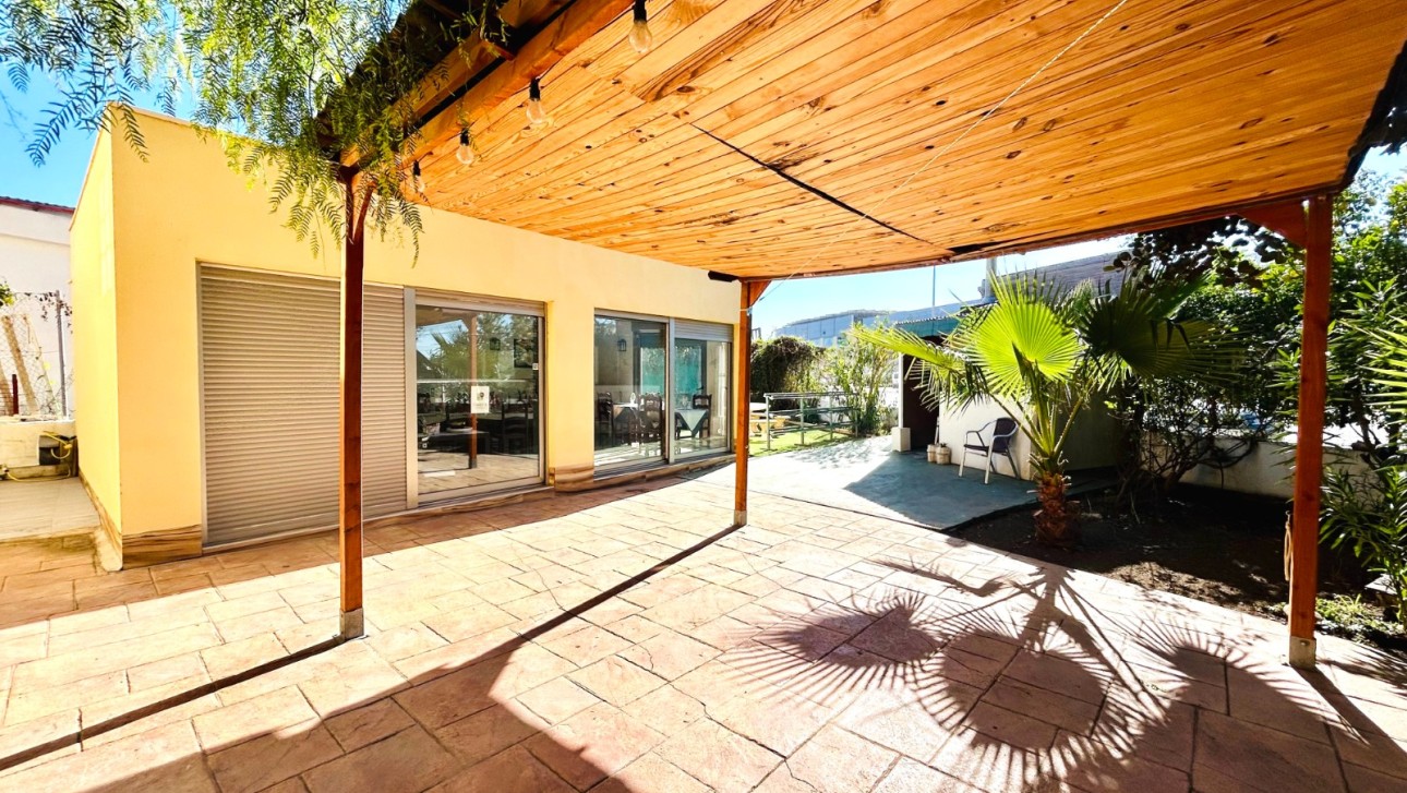 Resale - Commercial - Daya Nueva - Pueblo