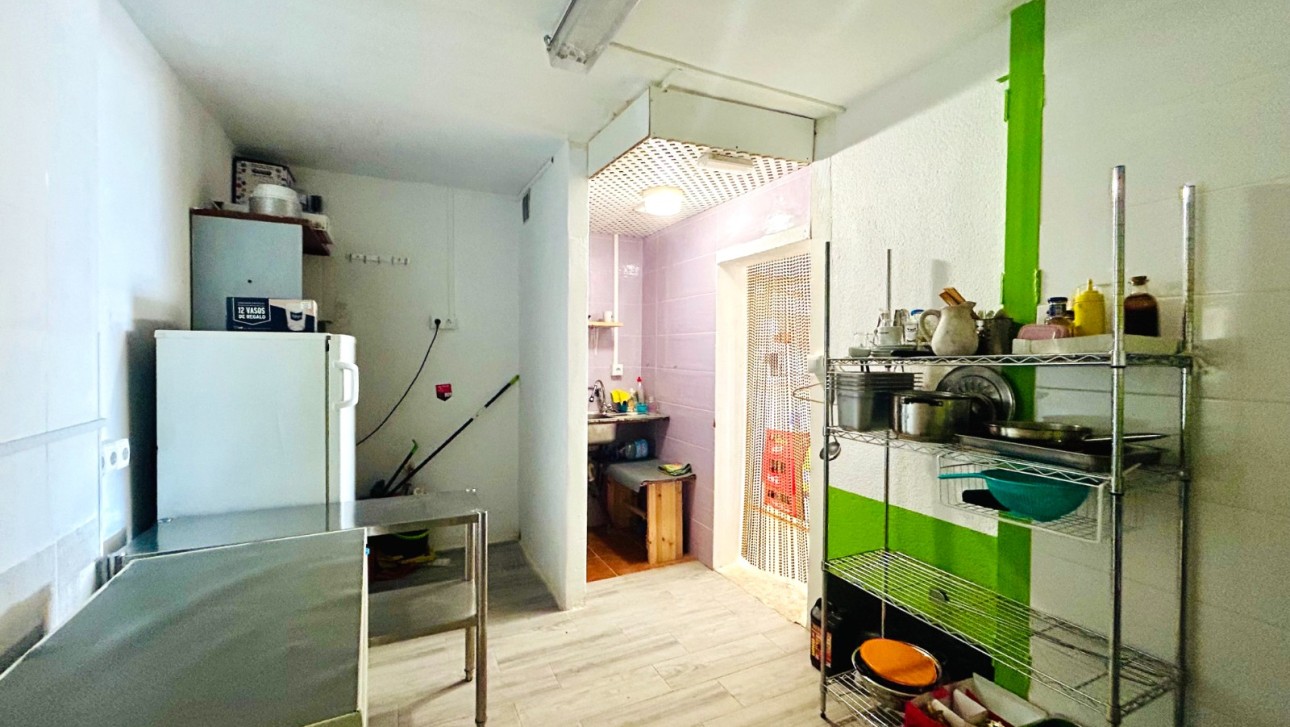 Resale - Commercial - Daya Nueva - Pueblo