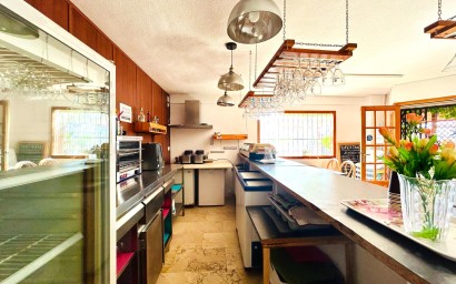 Resale - Commercial - Daya Nueva - Pueblo