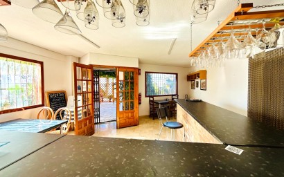 Resale - Commercial - Daya Nueva - Pueblo