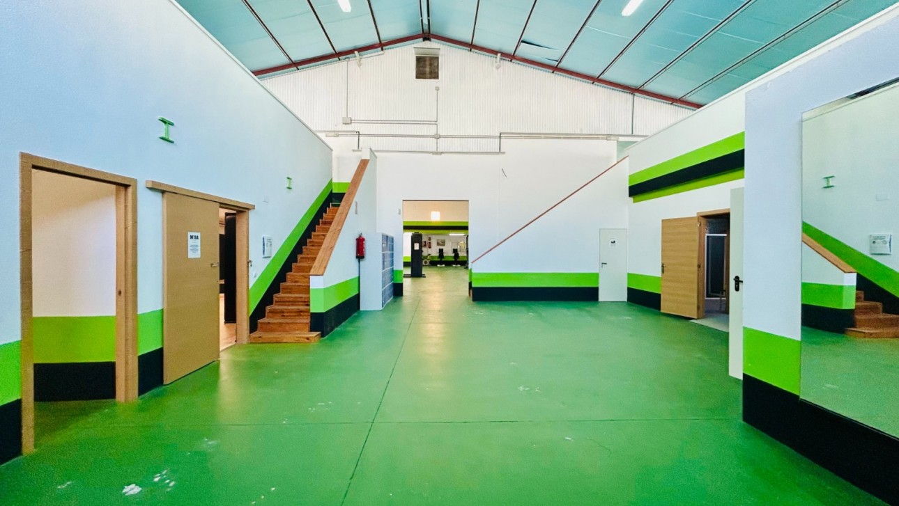 Resale - Commercial - Daya Nueva - Pueblo