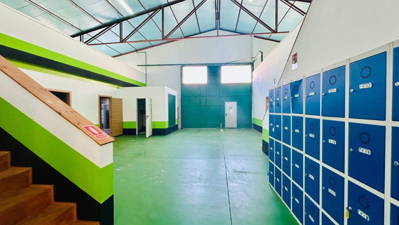 Resale - Commercial - Daya Nueva - Pueblo