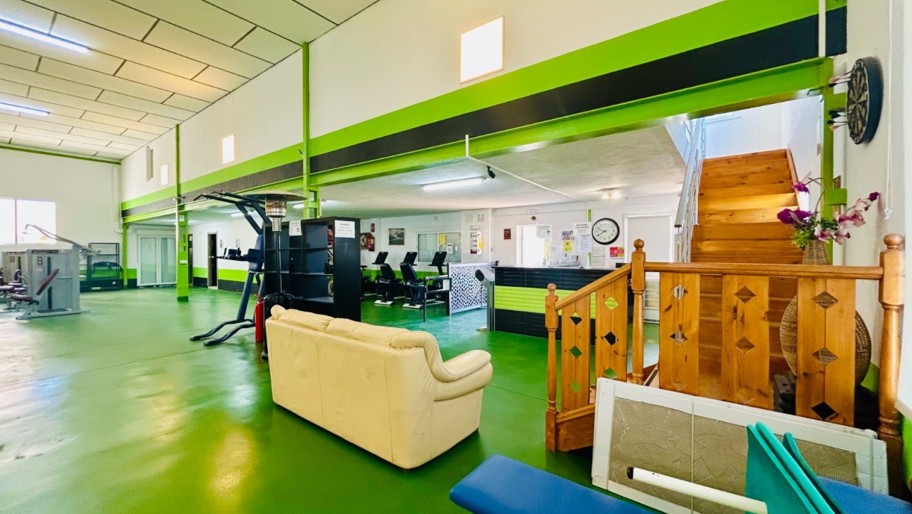 Resale - Commercial - Daya Nueva - Pueblo