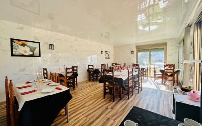 Resale - Commercial - Daya Nueva - Pueblo