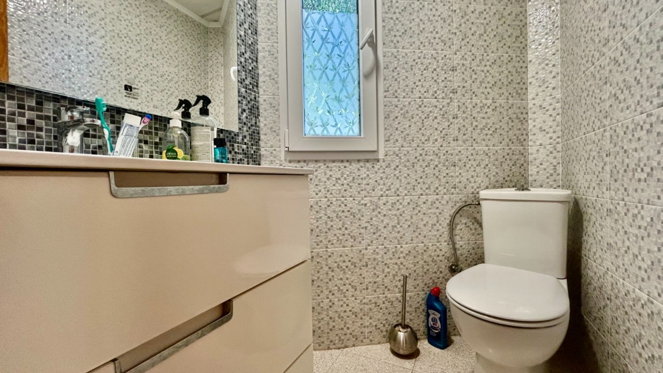 Resale - Commercial - Daya Nueva - Pueblo