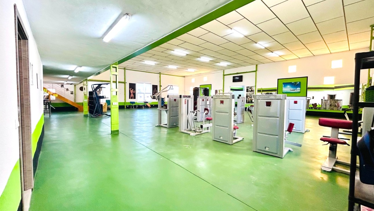 Resale - Commercial - Daya Nueva - Pueblo