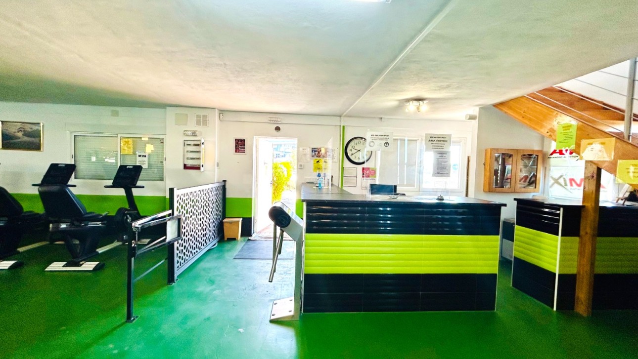 Resale - Commercial - Daya Nueva - Pueblo