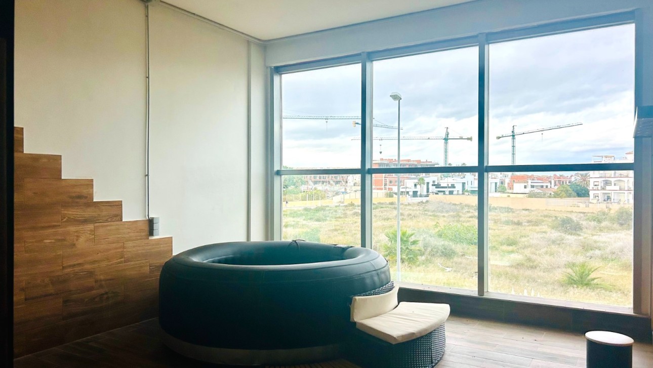 Resale - Commercial - Orihuela Costa - Playa Flamenca