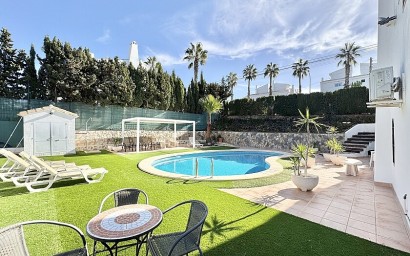 Resale - Villa - Orihuela Costa - Villamartín