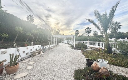 Resale - Villa - Orihuela Costa - Villamartín