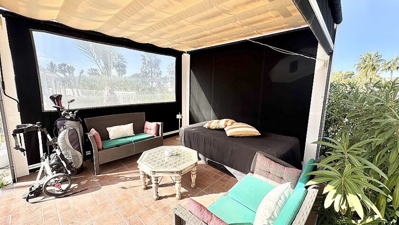 Resale - Villa - Orihuela Costa - Villamartín