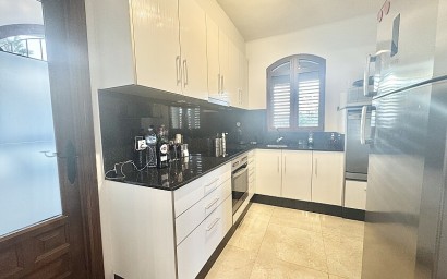 Resale - Villa - Orihuela Costa - Villamartín