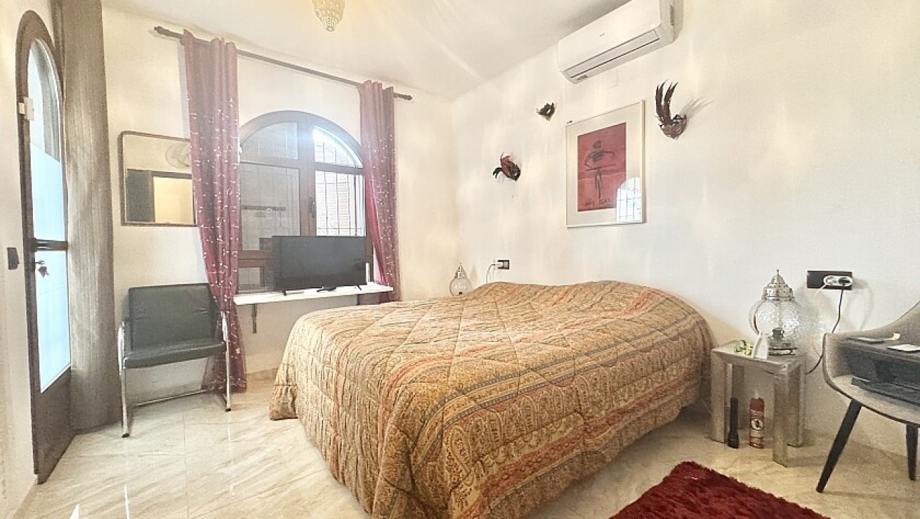 Resale - Villa - Orihuela Costa - Villamartín
