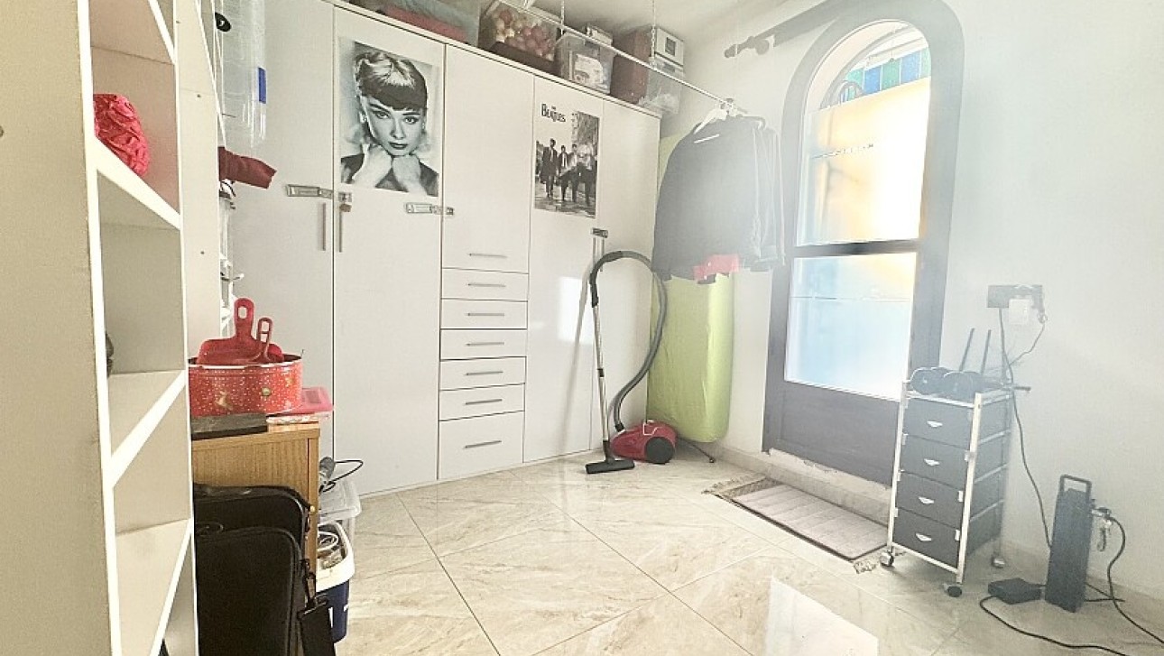 Resale - Villa - Orihuela Costa - Villamartín