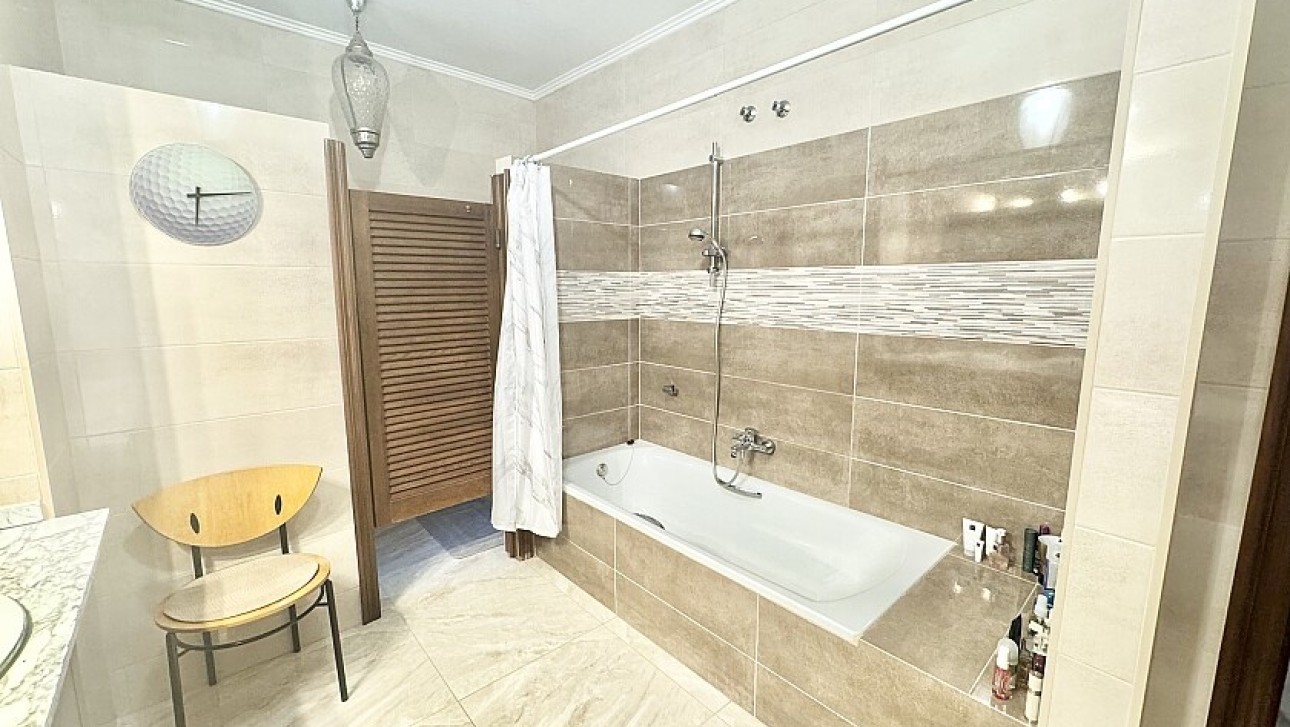 Resale - Villa - Orihuela Costa - Villamartín